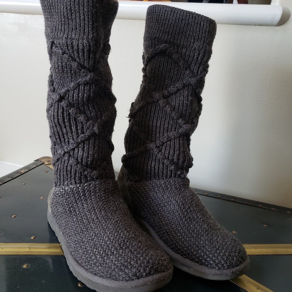 UGG Argyle Knit Boots Dark Grey Size 9 GUC